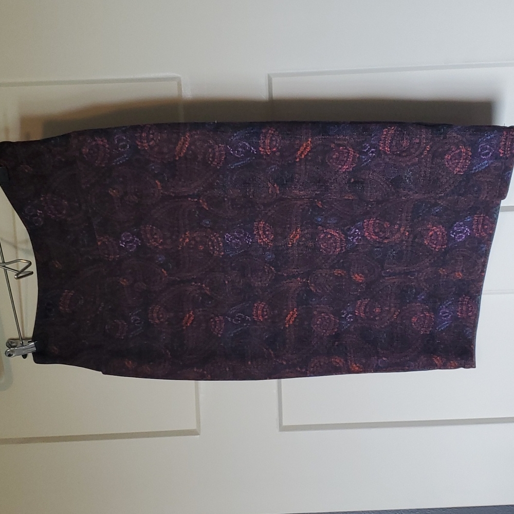 LuLaRoe Cassie, M, Multi Paisley